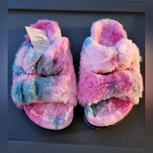 Secret Treasures Pink and Blue Fuzzy Slippers